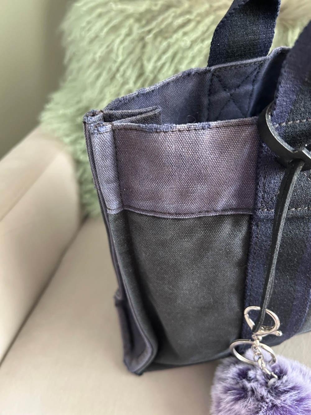 Hermès Fourre-Tout Canvas Tote – Classic Everyday Luxury - Picture 6 of 16